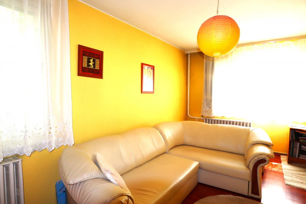XIX. Kerület, Felső-Kispest, 53 m²-es, 1. emeleti, társasházi lakás