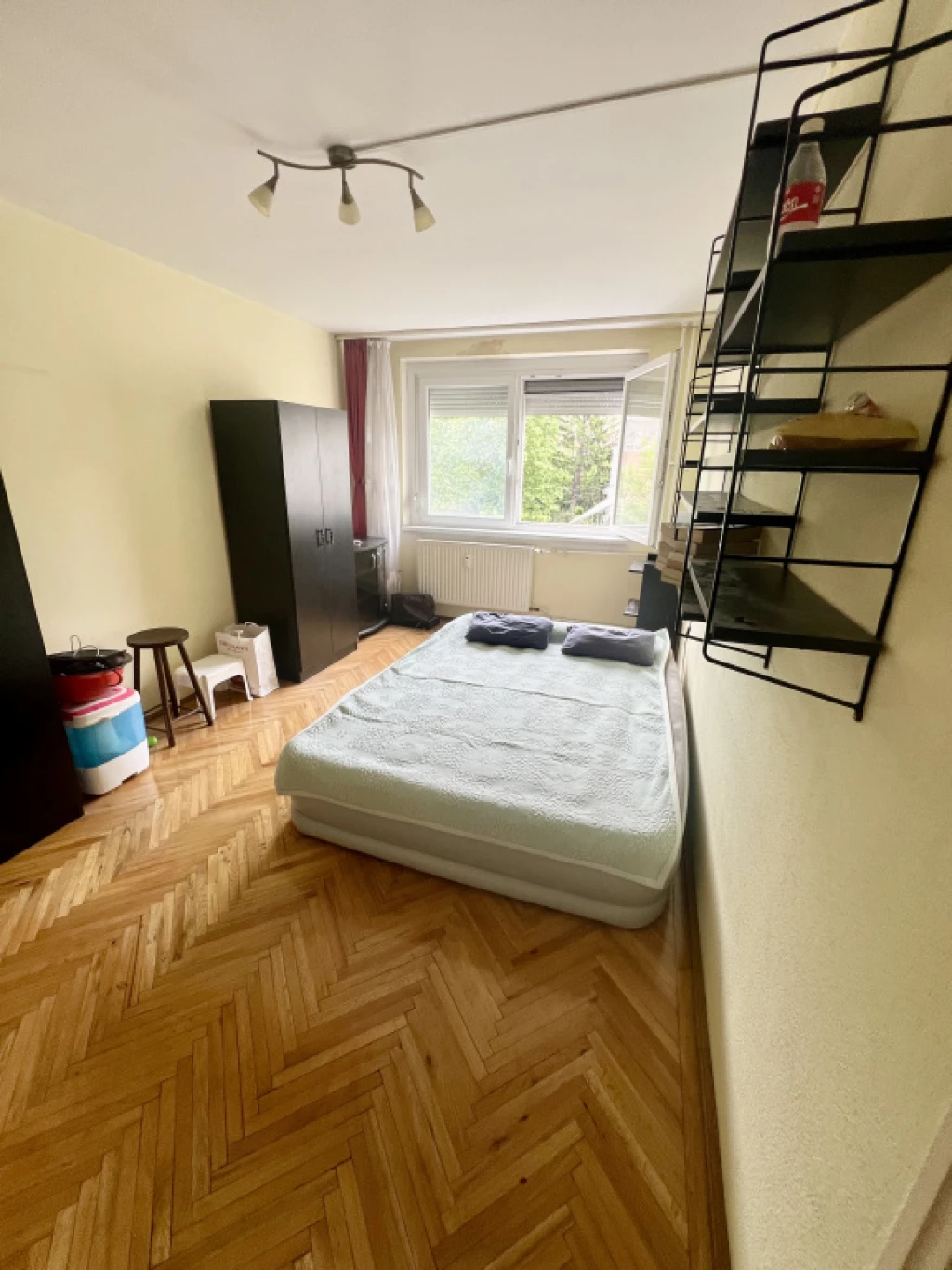III. Kerület, Raktár utca, 50 m²-es, 2. emeleti, társasházi lakás