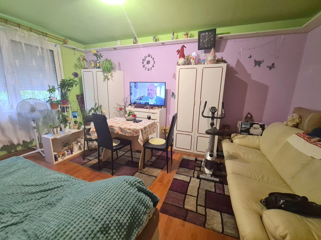 XV. Kerület, Páskomliget utca, 47 m²-es, 2. emeleti, társasházi lakás