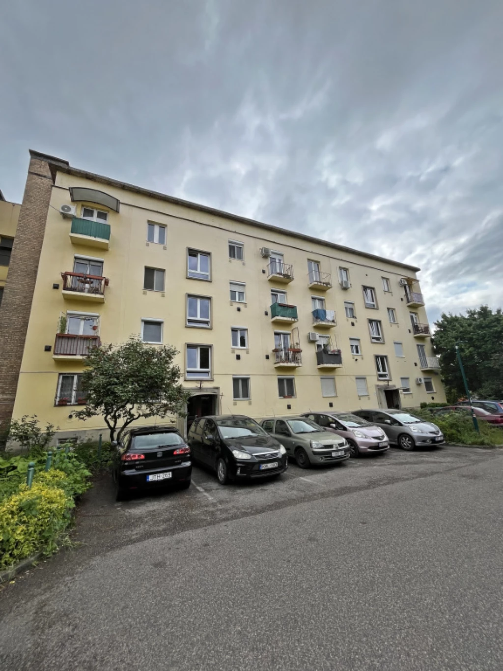 XIV. Kerület, Bánki Donát utca, 38 m²-es, 1. emeleti, társasházi lakás