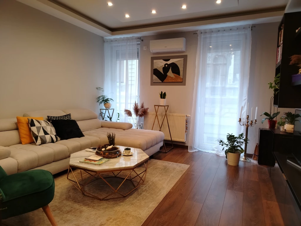 VI. Kerület, Szív utca, 58 m²-es, 1. emeleti, társasházi lakás