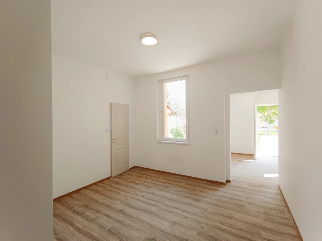 XX. Kerület, Iskolához közel, 156 m²-es, 3 generációs, családi ház