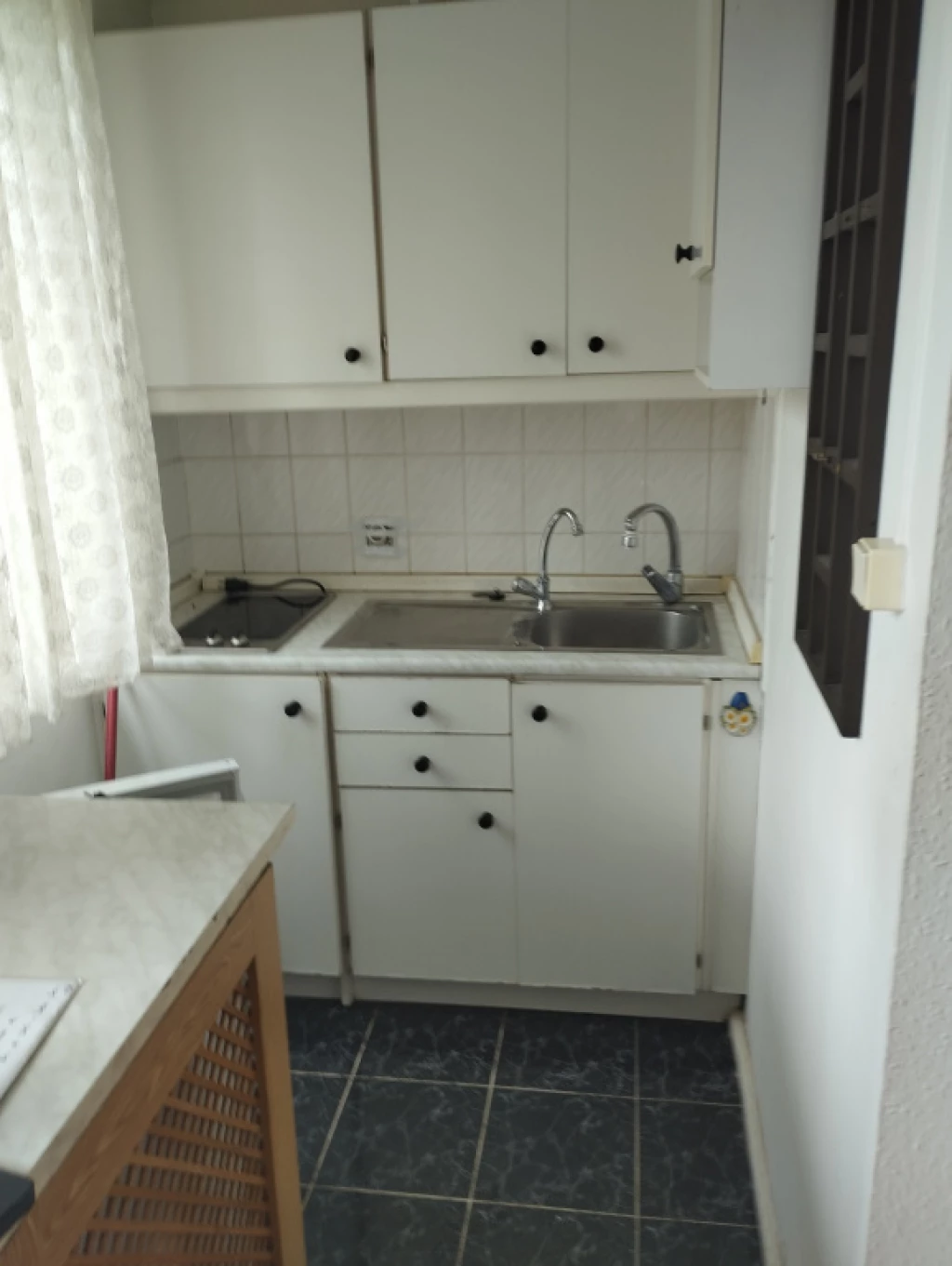 III. Kerület, Őrlő utca, 27 m²-es, 3. emeleti, társasházi lakás