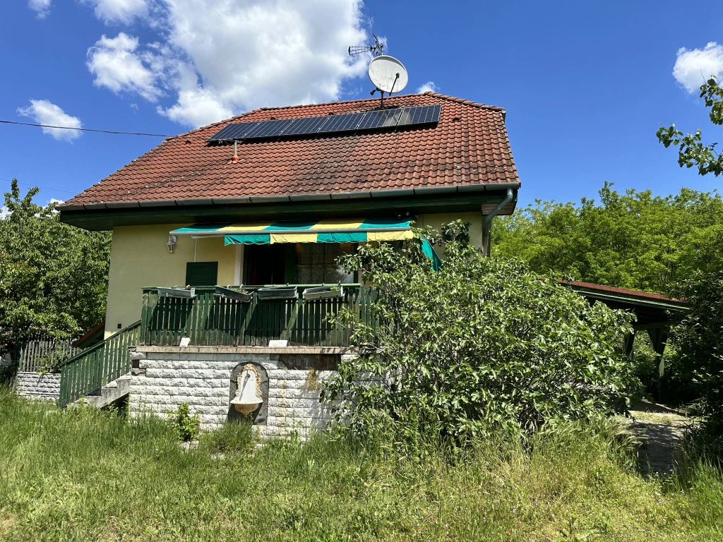 Monorierdő, Ytong falazat, 95 m²-es, családi ház, 3 szobás, átlagos állapotú