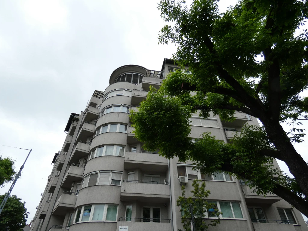 XIII. Kerület, Angyalföld, 204 m²-es, 1. emeleti, társasházi lakás