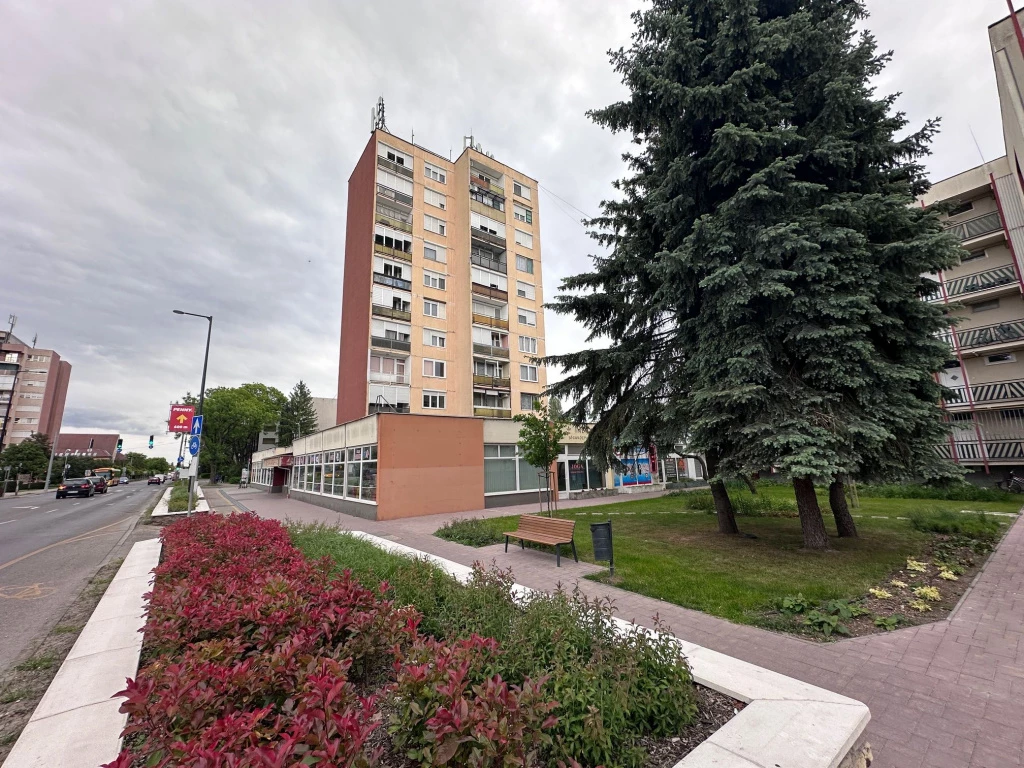 Hatvan, Horváth Mihály út, 53 m²-es, 2. emeleti, társasházi lakás