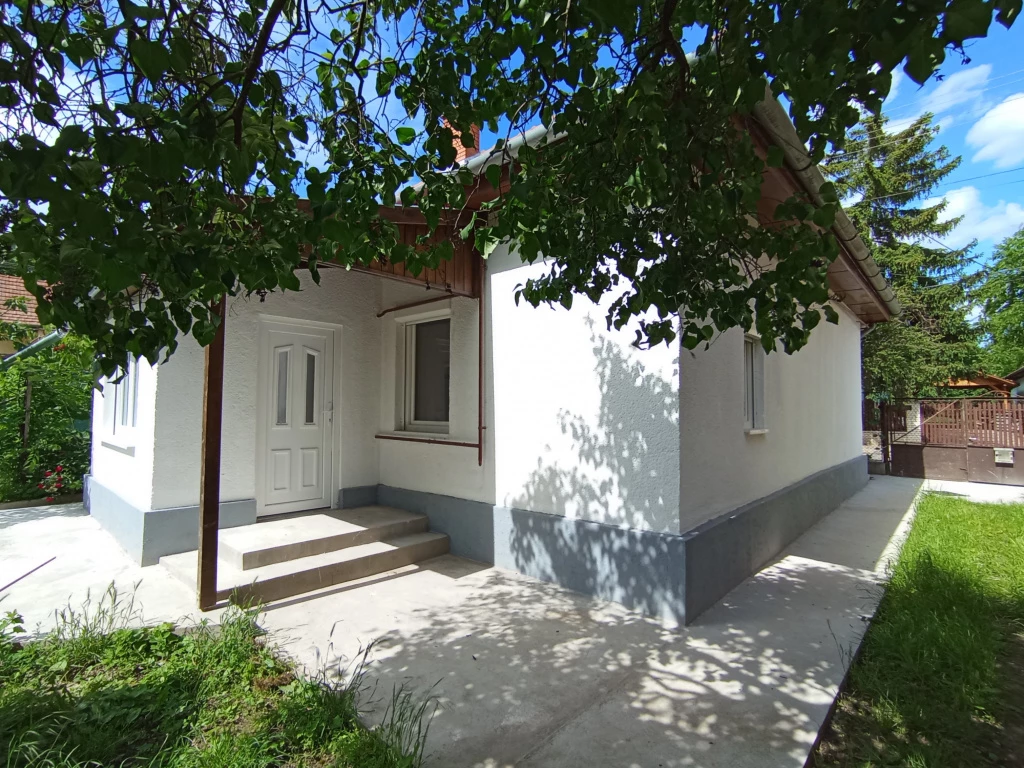XVII. Kerület, Robogó utca, 76 m²-es, családi ház, 2 szobás