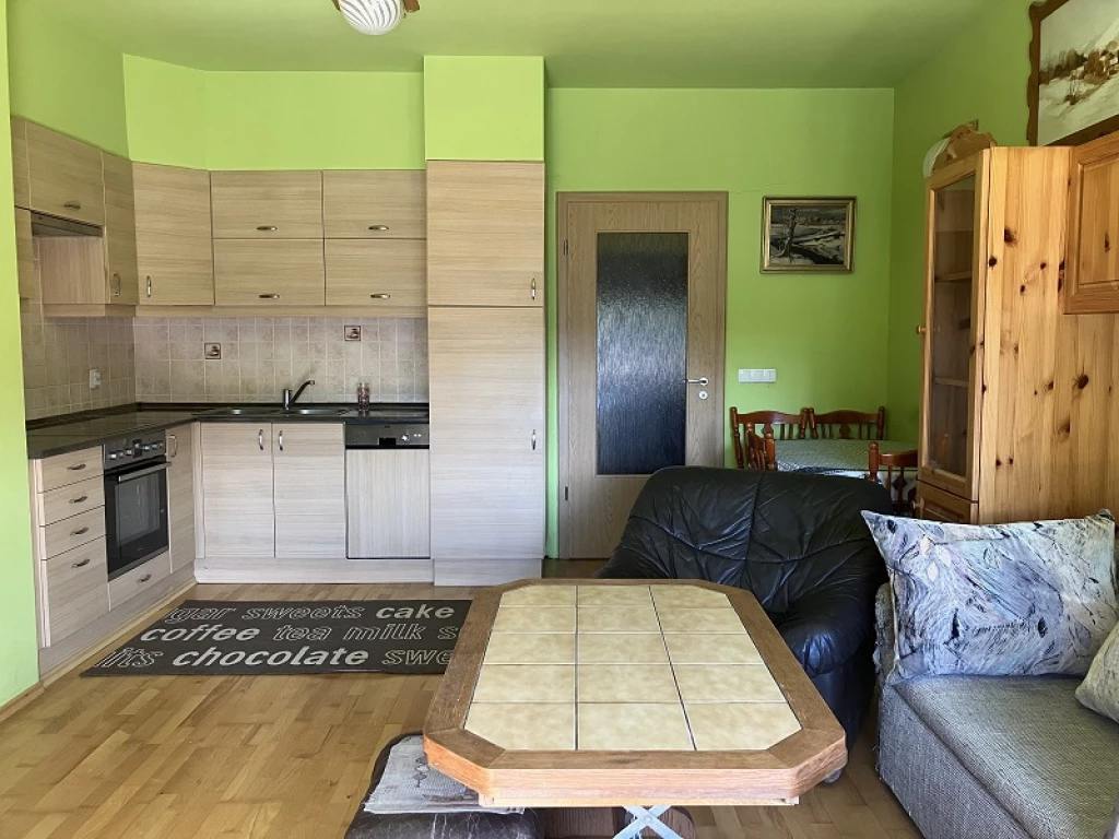 XI. Kerület, Tóberek utca, 45 m²-es, 4. emeleti, társasházi lakás