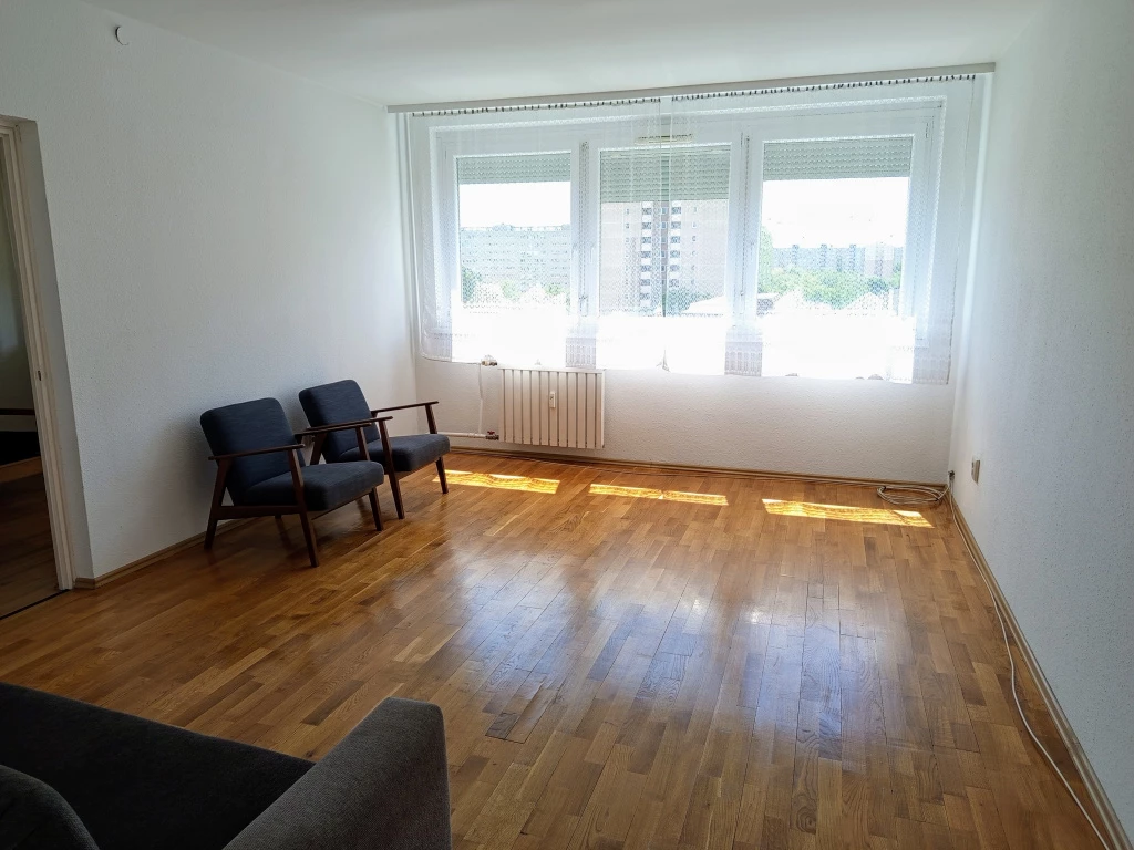 XIV. Kerület, Füredi utca, 68 m²-es, 7. emeleti, társasházi lakás