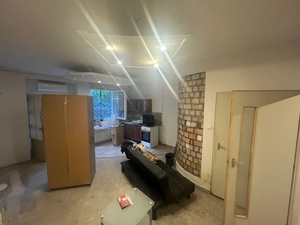XIII. Kerület, Szent László út, 27 m²-es, egyéb üzlethelyiség