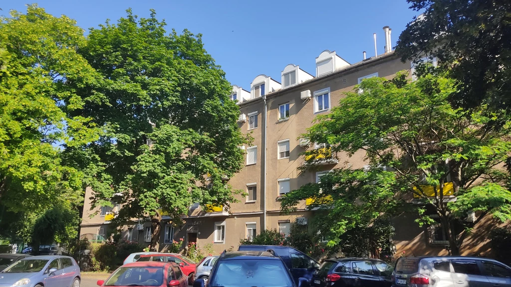 Dunaújváros, Esze Tamás utca, 50 m²-es, 3. emeleti, társasházi lakás