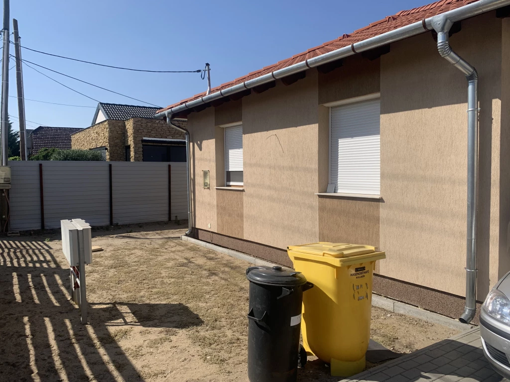 Gyál, Juhász Gy. utca, 120 m²-es, családi ház, 4 szobás, kiváló állapotú