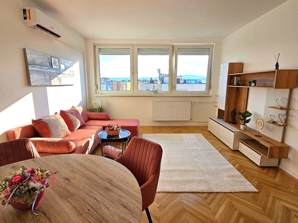 IV. Kerület, Rózsa utca, 46 m²-es, 10. emeleti, társasházi lakás