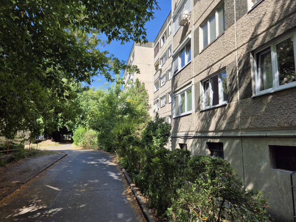 XIV. Kerület, Ormánság utca, 50 m²-es, magasföldszinti, társasházi lakás