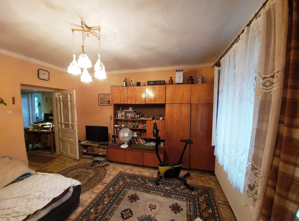 Lepsény, Csendes utca, 75 m²-es, családi ház, 3 szobás, felújítandó állapotú