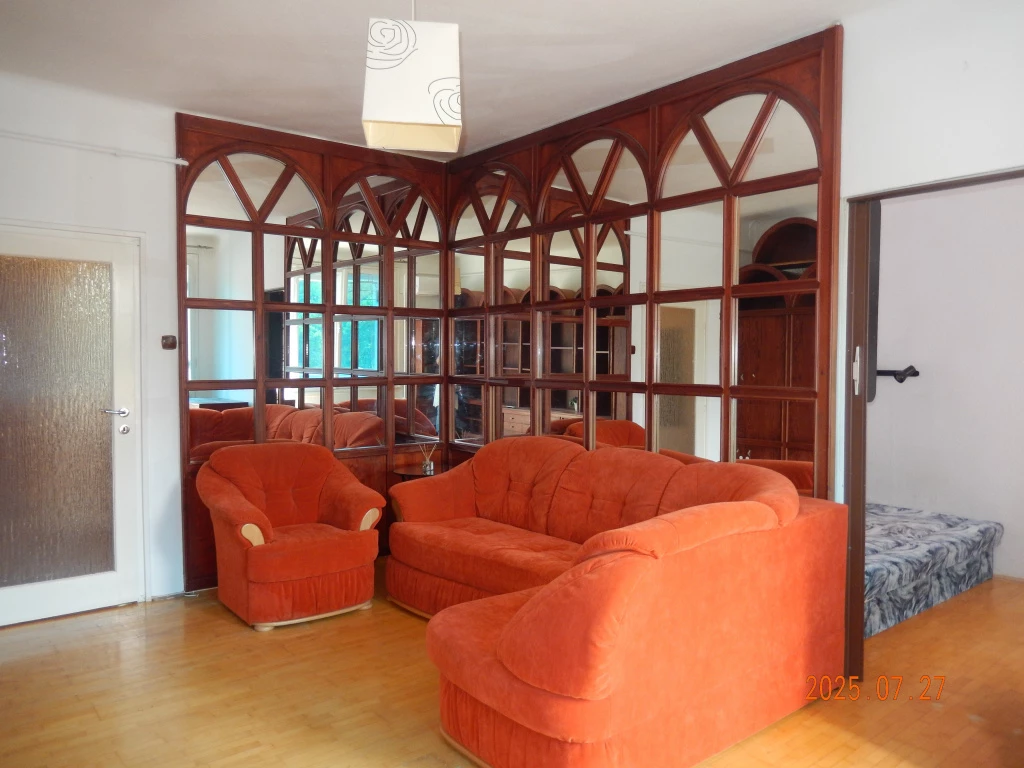 IX. Kerület, Dési Huber utca, 53 m²-es, 1. emeleti, társasházi lakás