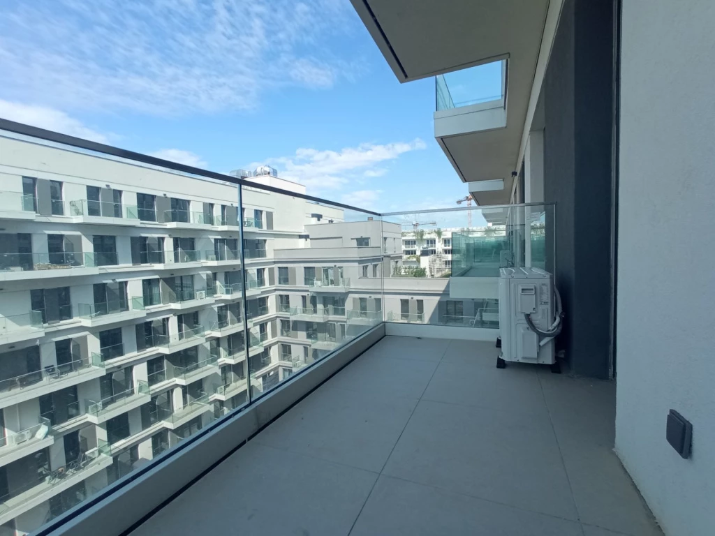 IX. Kerület, Vágóhíd utca, 52 m²-es, 9. emeleti, társasházi lakás