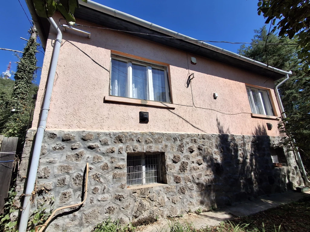 Ózd, Pásztor utca, 80 m²-es, családi ház, 3 szobás, átlagos állapotú