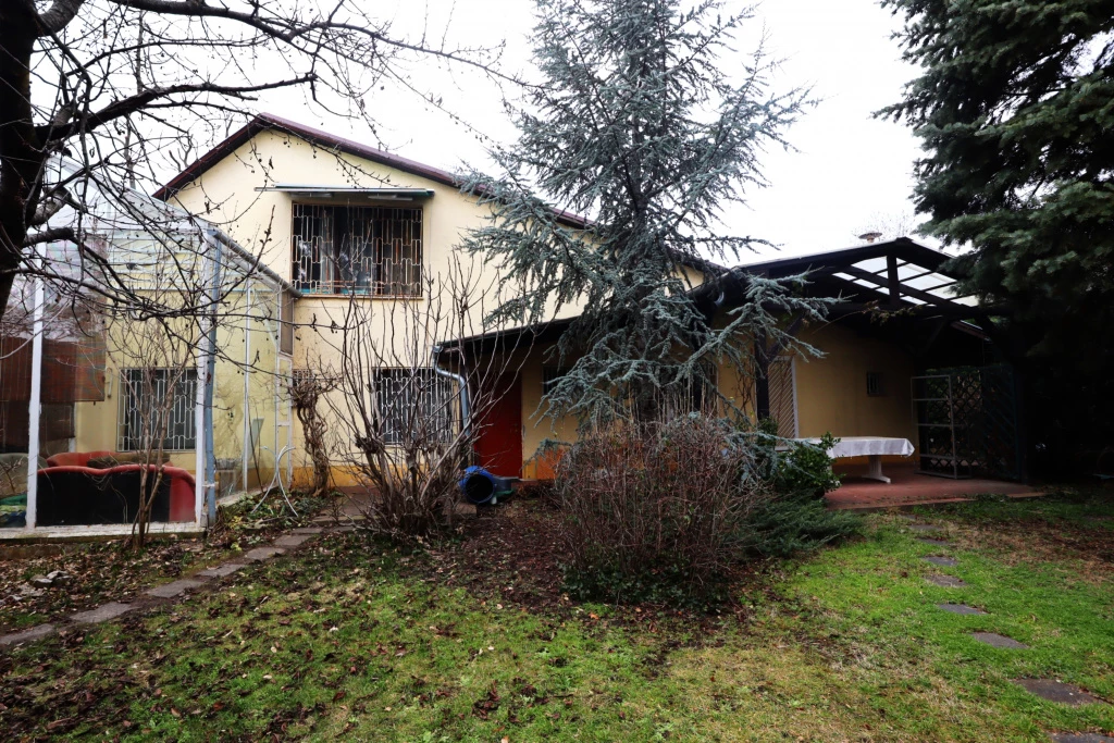 XVIII. Kerület, Ráday Gedeon utca, 144 m²-es, családi ház, 4 szobás