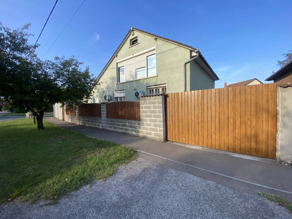 XVIII. Kerület, Ferihegy utca, 173 m²-es, családi ház, 6 szobás