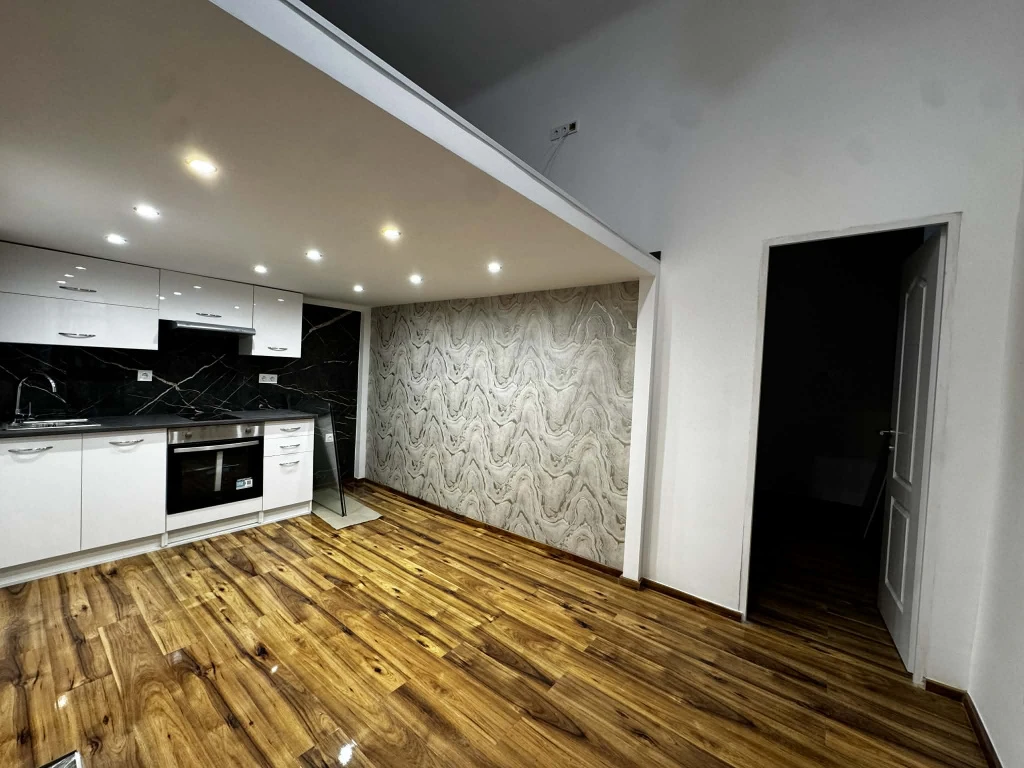 VII. Kerület, Dembinszky út közelében, 36 m²-es, társasházi lakás