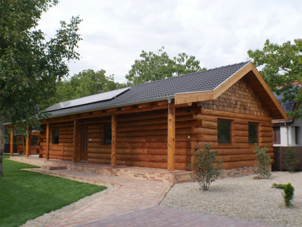 Dömsöd, Duna közeli utca, 114 m²-es, családi ház, 3 szobás, kiváló állapotú