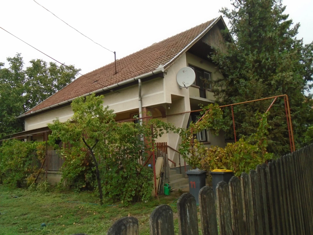 Jászkarajenő, Széchenyi utca, 88 m²-es, családi ház, 3 szobás