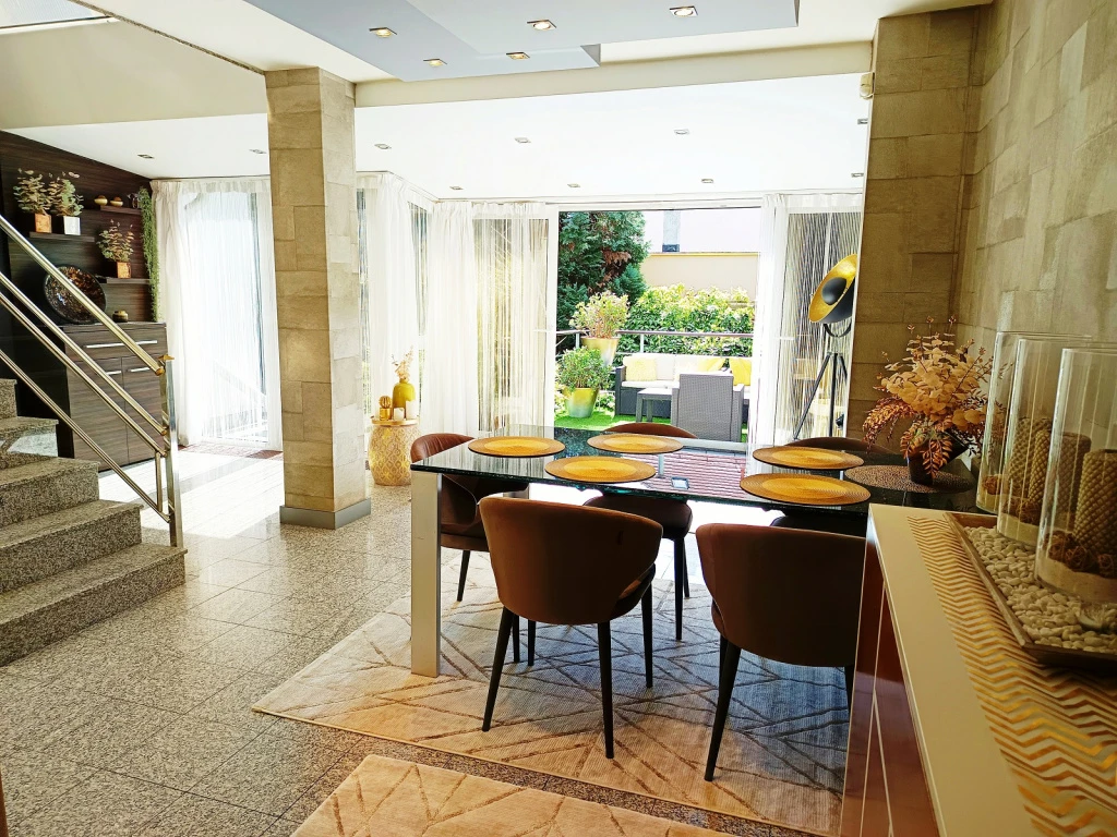 c3-1-name c2-1-name, Budapest XIV. kerület, Vadvirág utca