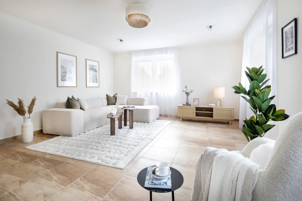 XVI. Kerület, Újszász utca közeli utca, 212 m²-es, családi ház