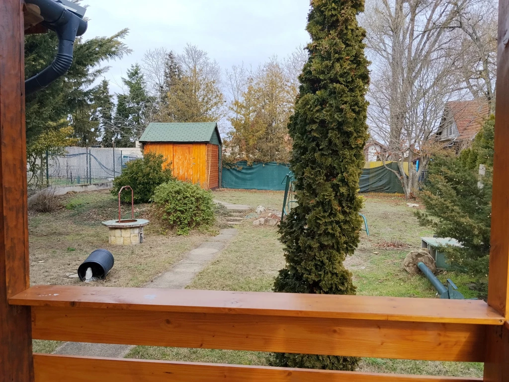 Veresegyház, Tópart, 52 m²-es, családi ház, 3 szobás, jó állapotú