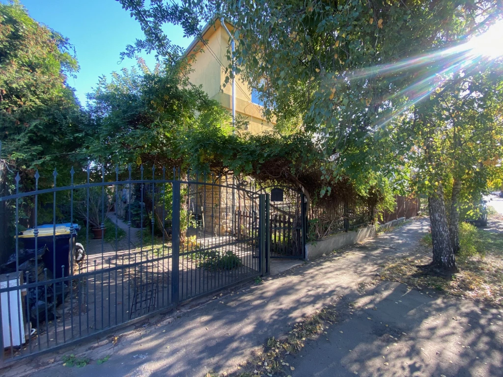 For sale semi-detached house, Budapest XVIII. kerület, Szemeretelep