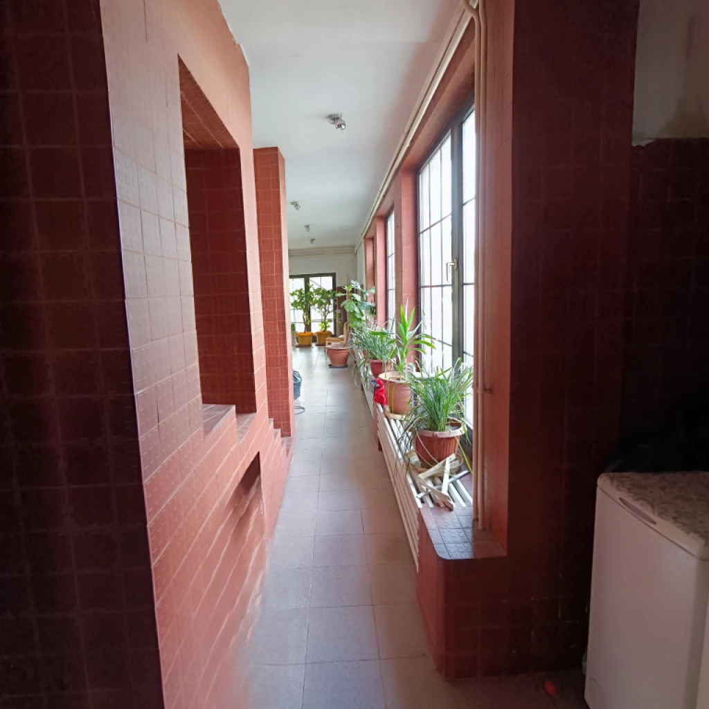 XV. Kerület, Dessewffy Arisztid utca, 300 m²-es, 3 generációs, családi ház
