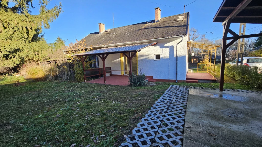 Nógrád, Petőfi telep, 55 m²-es, társasházi lakás, 2 szobás, felújított / újszerű állapotú