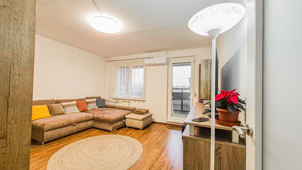 IV. Kerület, Megyeri út 204 utca, 54 m²-es, társasházi lakás, 2 szobás