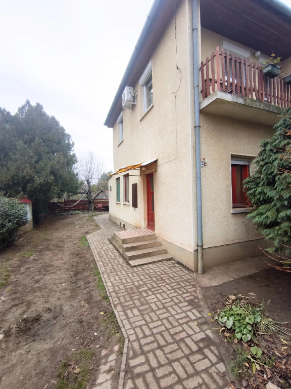 Gyömrő, Kossuth Ferenc utca környéke, 110 m²-es, 2 generációs, családi ház