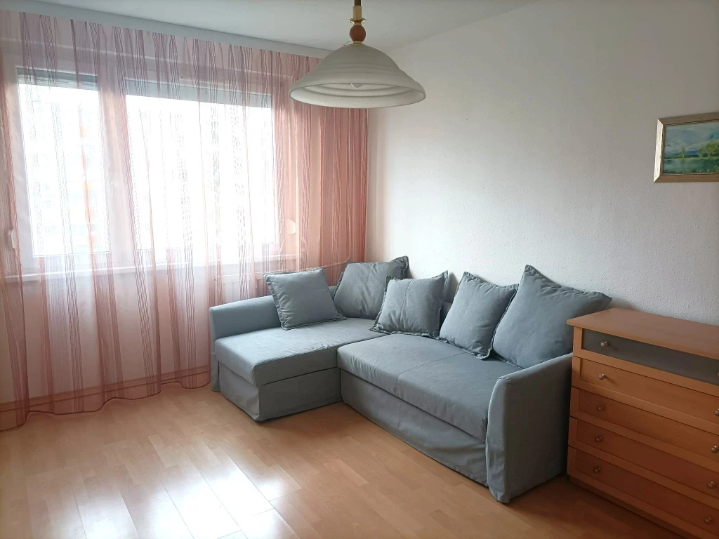 IV. Kerület, Petőfi utca, 35 m²-es, társasházi lakás, 1+1 szobás