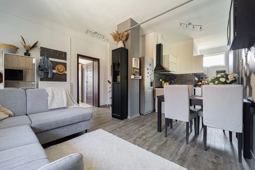 Sülysáp, Szőlősnyaraló, 76 m²-es, családi ház, 3 szobás, felújított / újszerű állapotú