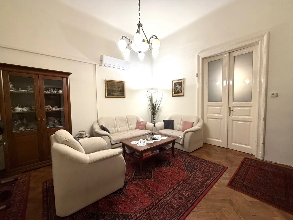 c3-1-name c2-21-name, Budapest VI. kerület, Szófia utca
