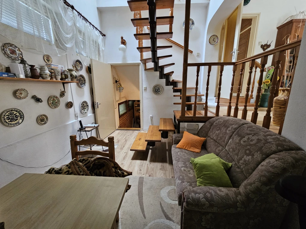 Taksony, Szép környezet, 110 m²-es, családi ház, 3+2 szobás