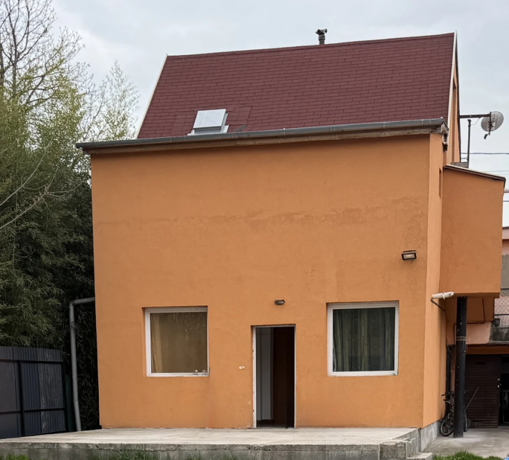 Szigetszentmiklós, Csepel, Hollnadi út közelében, 76 m²-es, családi ház