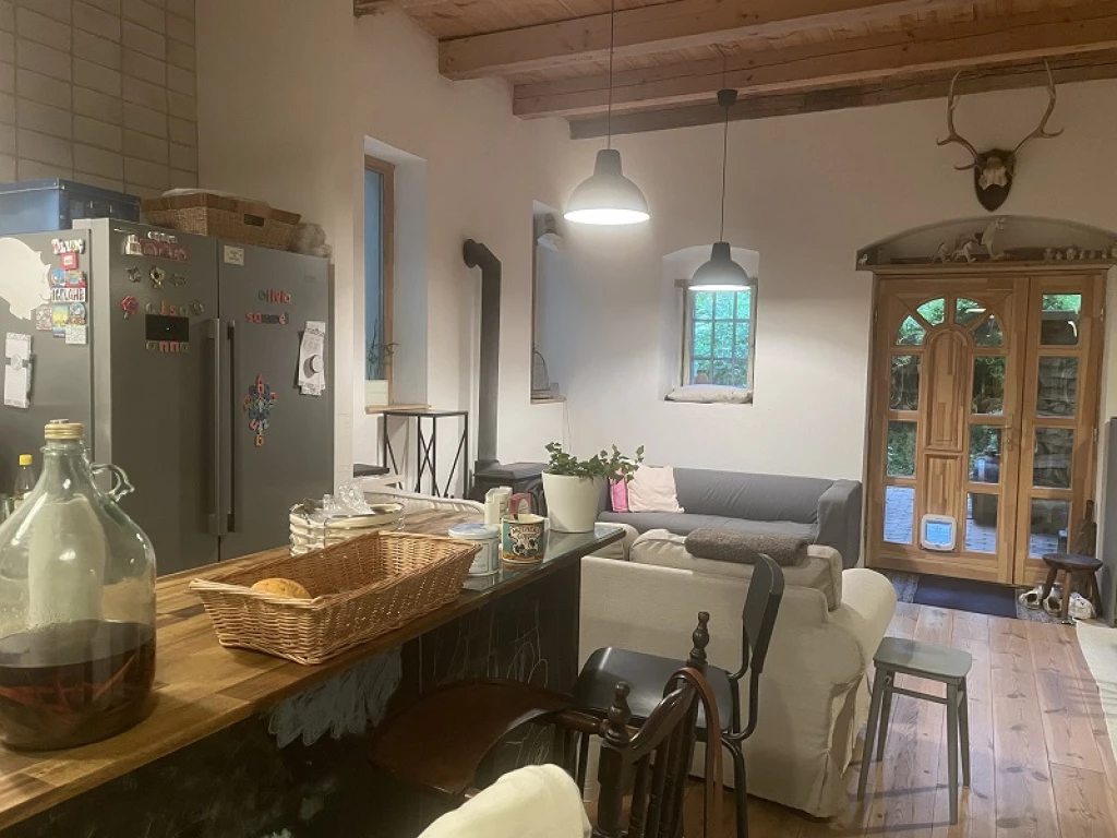 Süttő, Szitli dűlő, 81 m²-es, családi ház, 1+2 szobás, kiváló állapotú