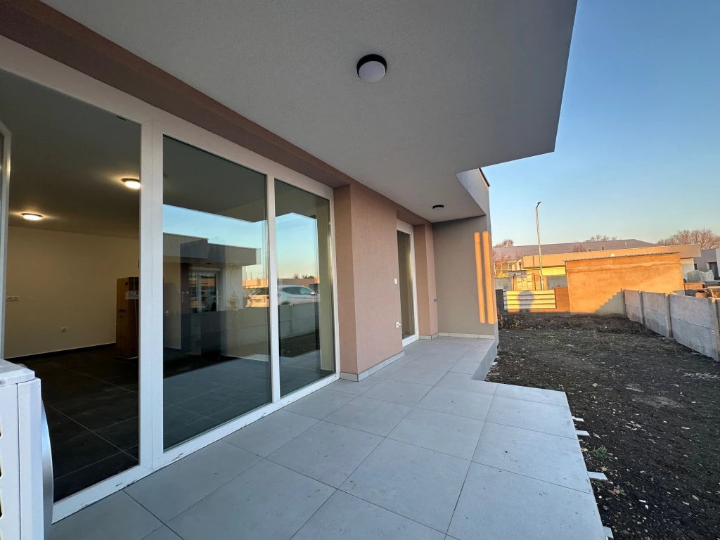 Hatvan, Géza fejedelem utca, 38 m²-es, társasházi lakás, 1 szobás