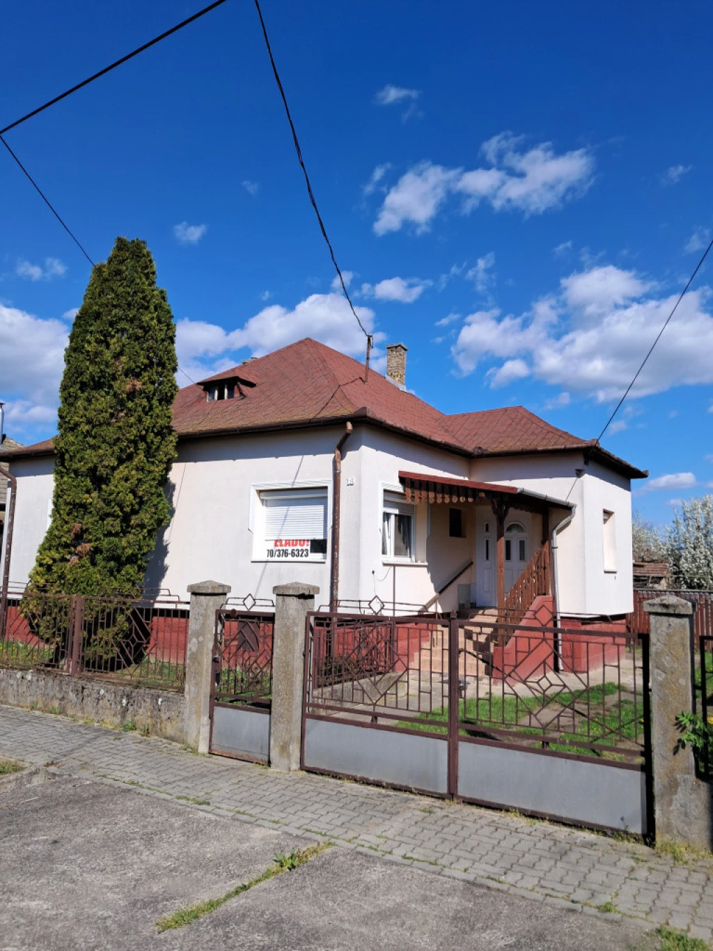 c3-1-name c2-1-name, Serényfalva, Ady Endre utca