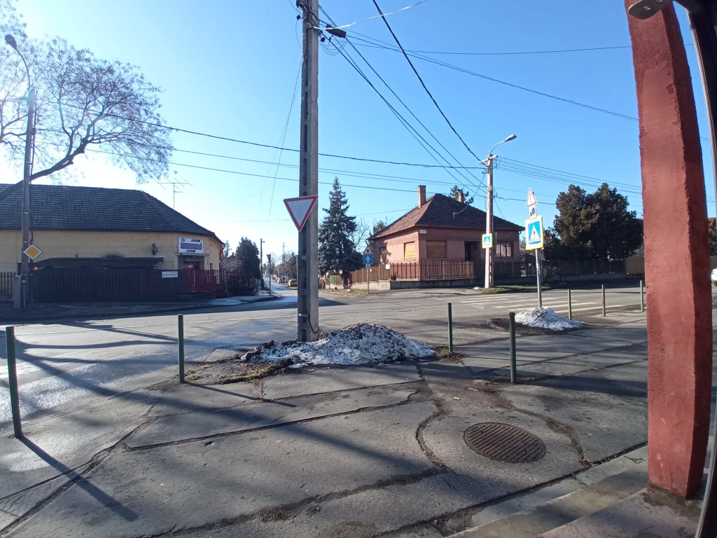 XXI. Kerület, SZENT ISTVÁN út, 25 m²-es, üzlethelyiség utcai bejárattal