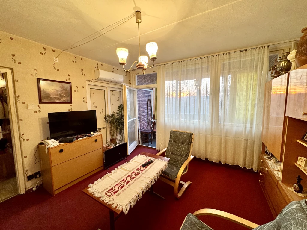 c3-1-name c2-21-name, Budapest XI. kerület, Sáfrány utca