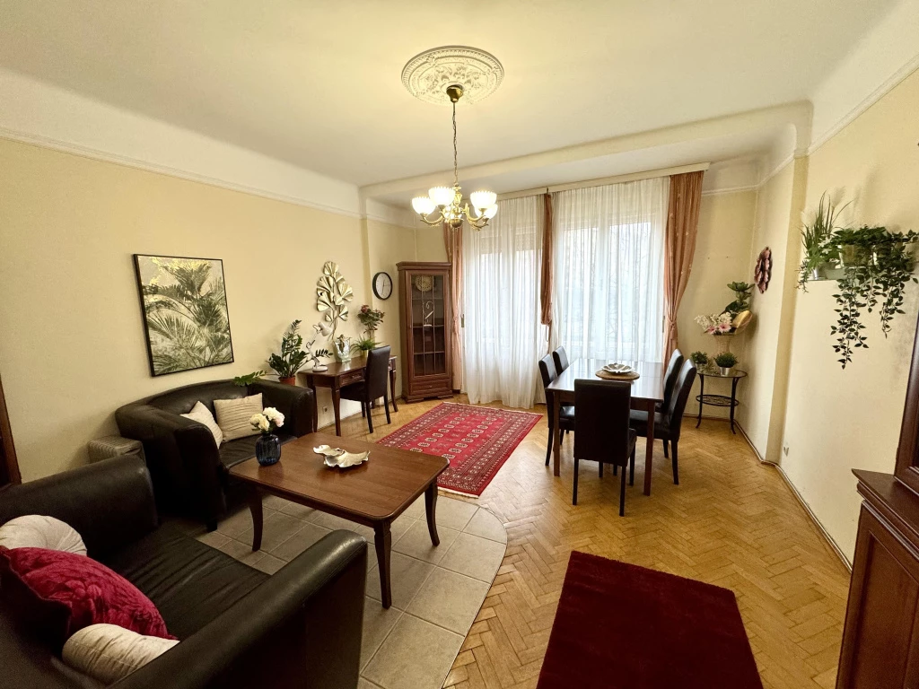 c3-1-name c2-21-name, Budapest XI. kerület, Móricz Zsigmond körtér