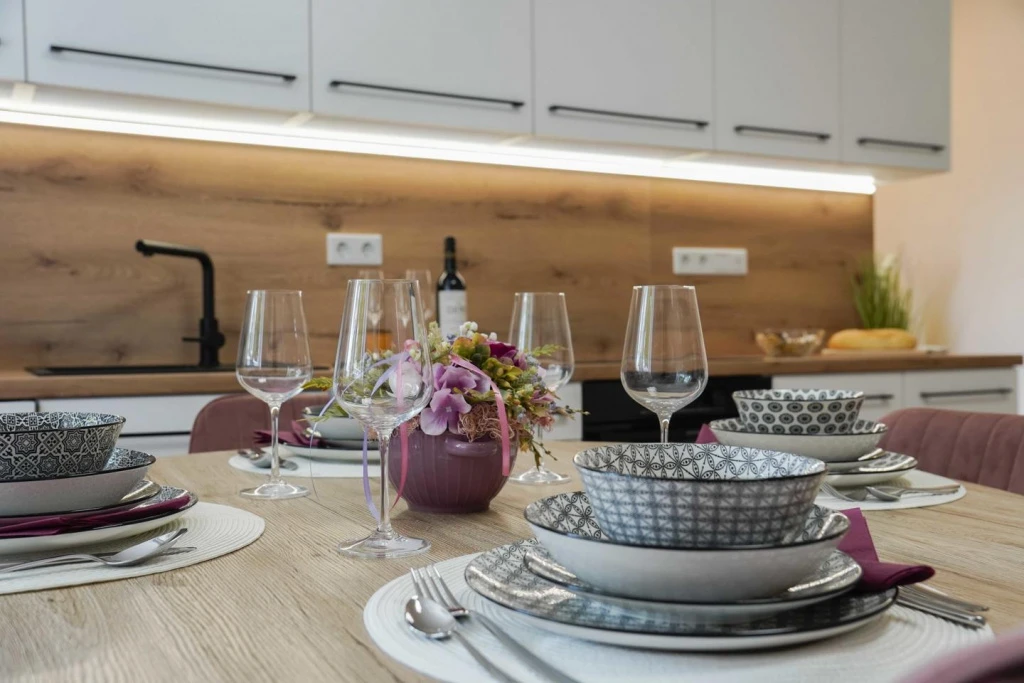 IV. Kerület, Attila utca, 75 m²-es, társasházi lakás, 4 szobás