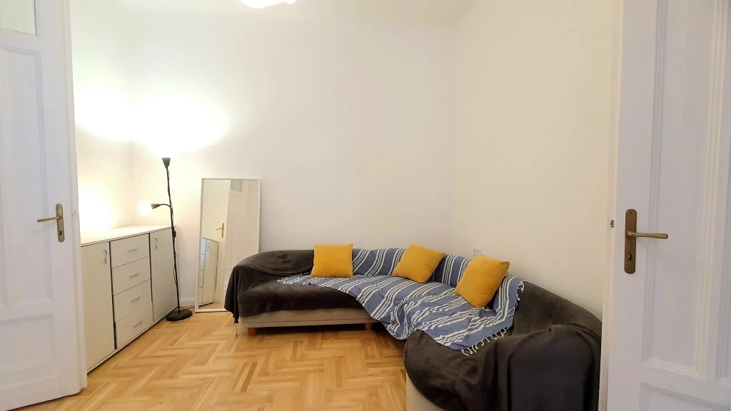 XII. Kerület, GREGUSS utca, 60 m²-es, társasházi lakás, 2 szobás