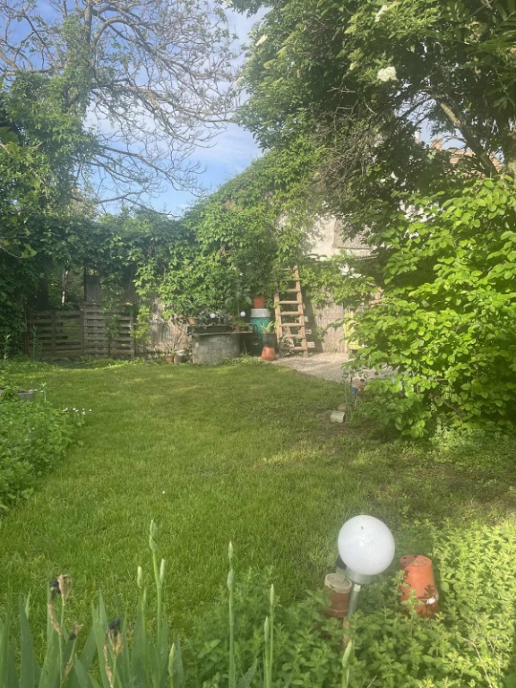 Alsónémedi, Liliom utca, 90 m²-es, családi ház, 2 szobás, átlagos állapotú