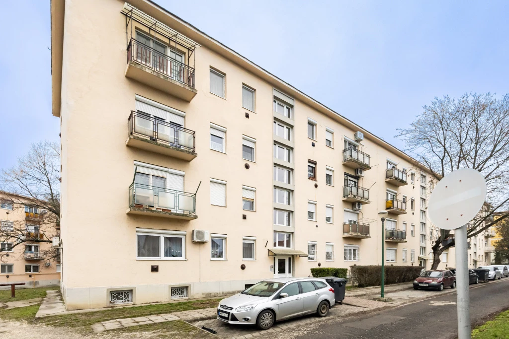 For sale condominium, Vác, Negyvennyolcasok útja